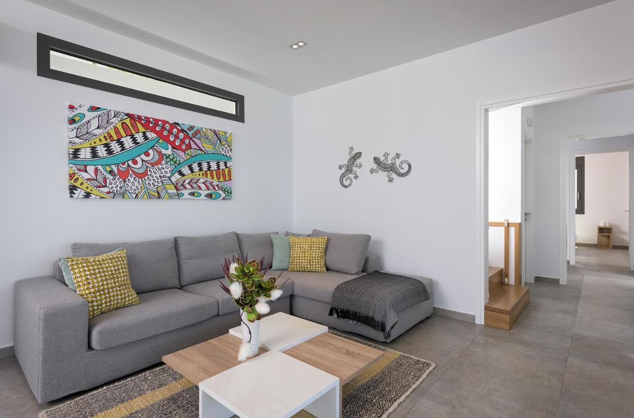 Kathisma Bay Villas - Luxury Villas- Villa Oceanos กาลามิตซี ภายนอก รูปภาพ