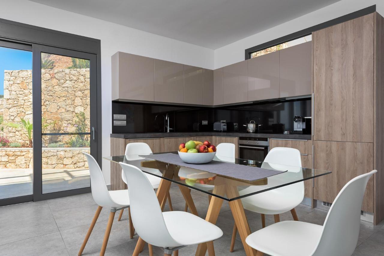 Kathisma Bay Villas - Luxury Villas- Villa Oceanos กาลามิตซี ภายนอก รูปภาพ